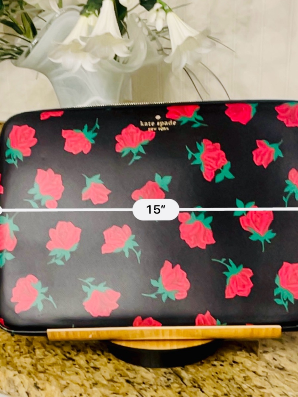 NWOT Kate Spade New York Madison Rose Toss Printed Laptop Sleeve - Picture 8 of 8